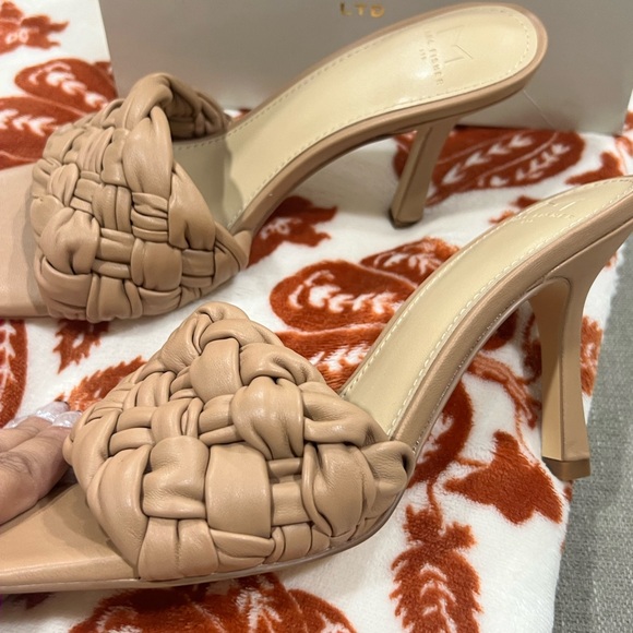 NWT Marc Fisher Heeled Sandals - Picture 2 of 4